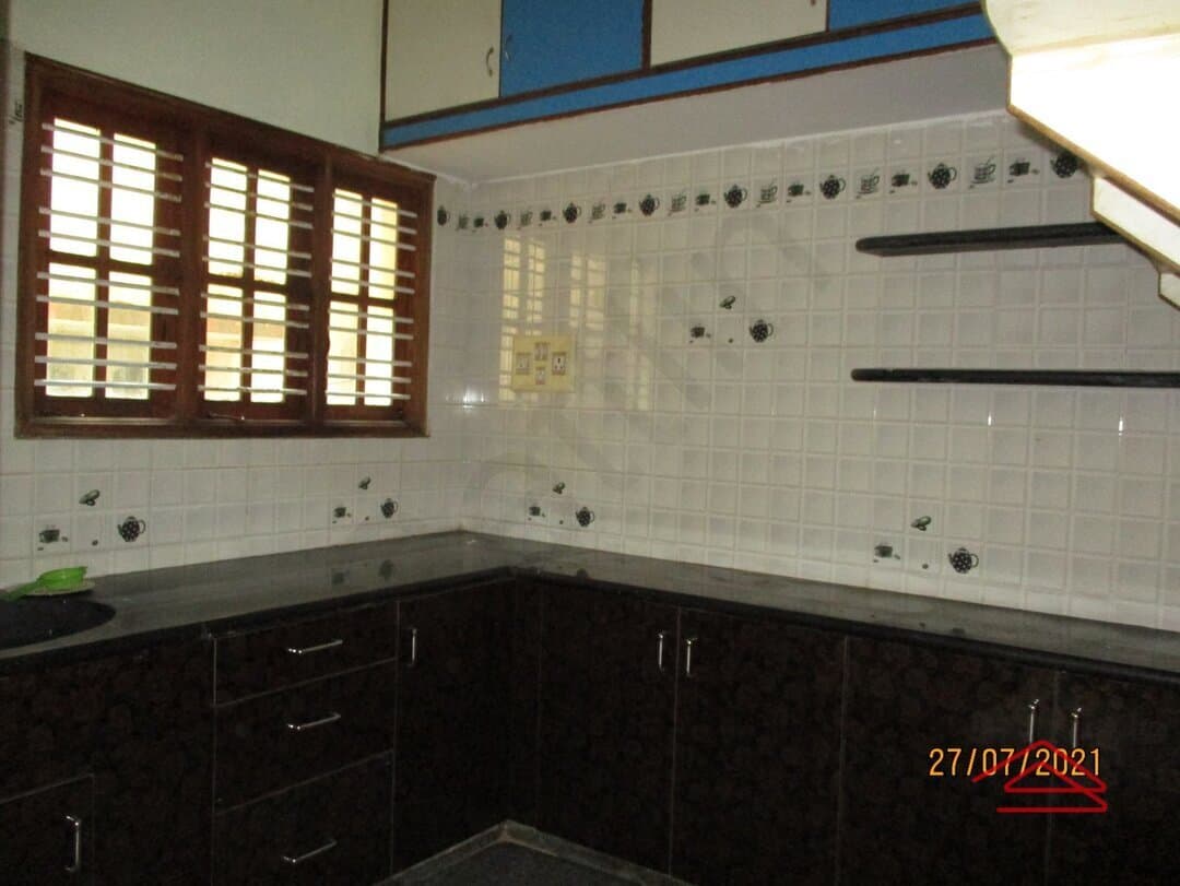 kitchens-uGJM.jpg