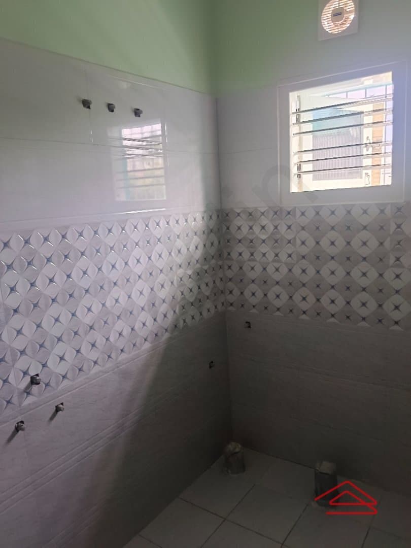 bathrooms-v6ES.jpg