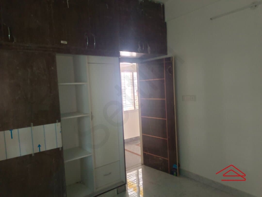bedrooms-962y.jpg