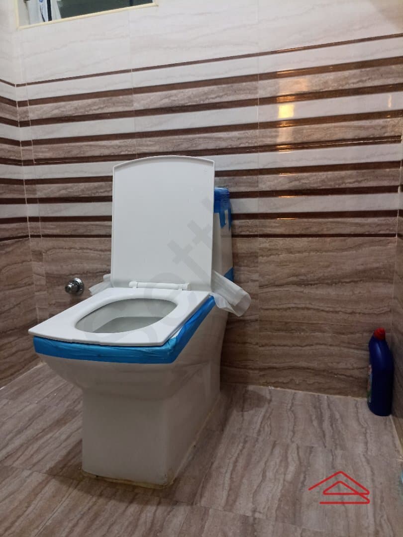 bathrooms-pBkL.jpg