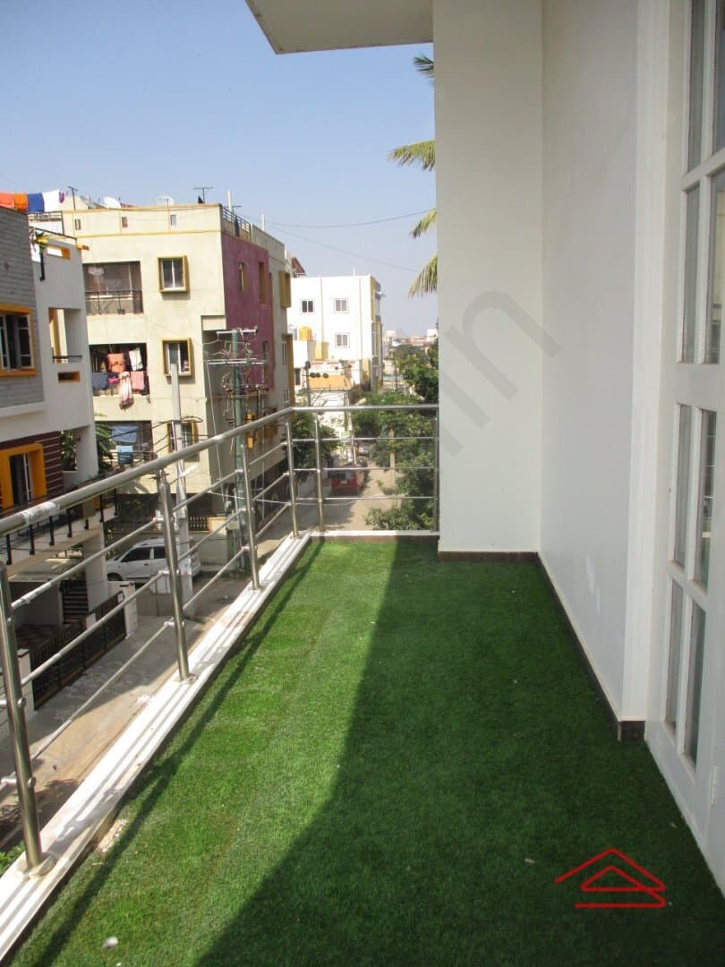 balconies-XYgz.jpg