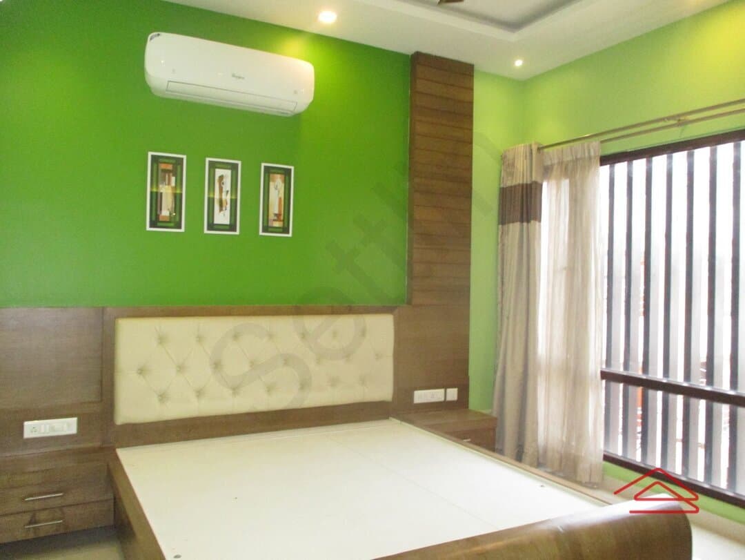 bedrooms-eHzv.jpg