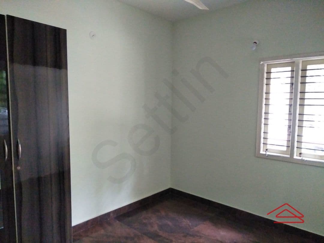bedrooms-1533859075522.jpg
