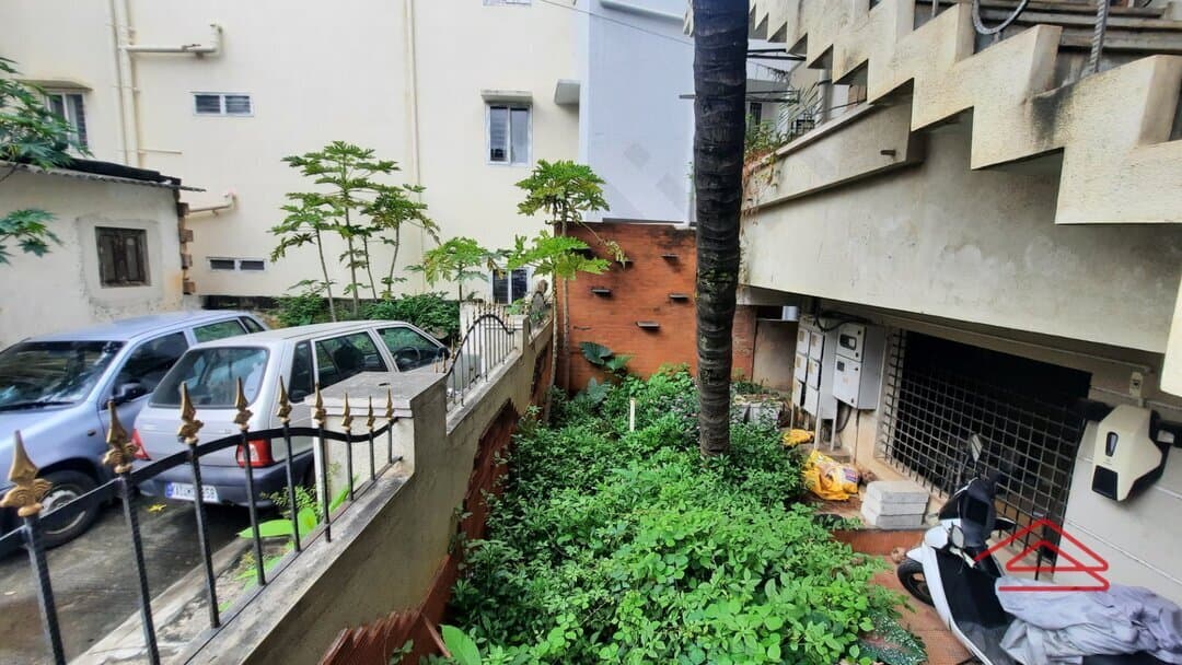gardens-ijcD.jpg