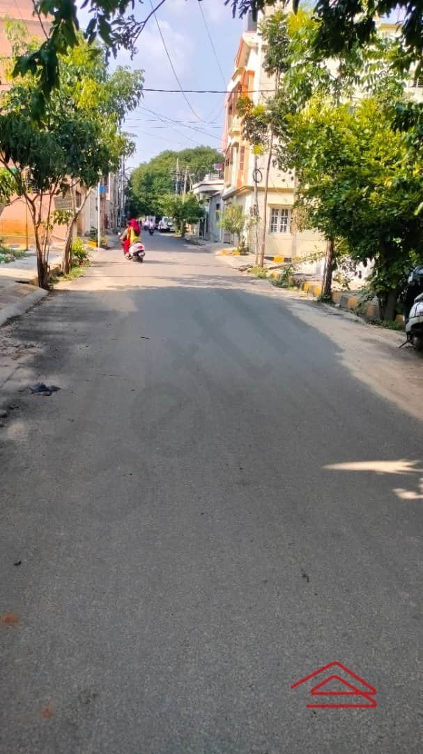 Unit:  Approach Road