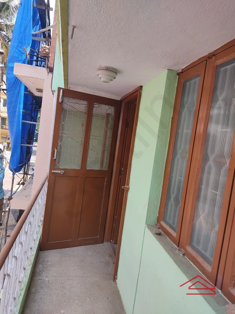 balconies-Na7M.jpg