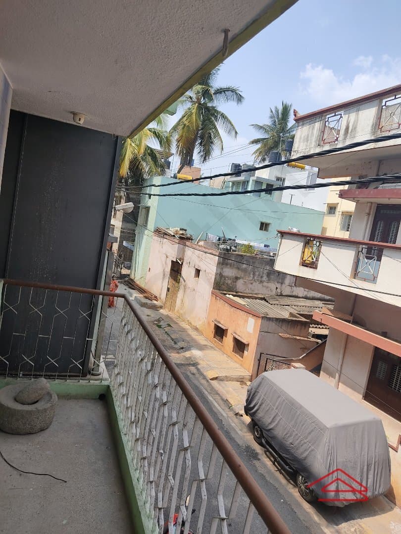balconies-hrgg.jpg