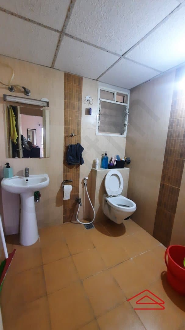 Bathroom 2