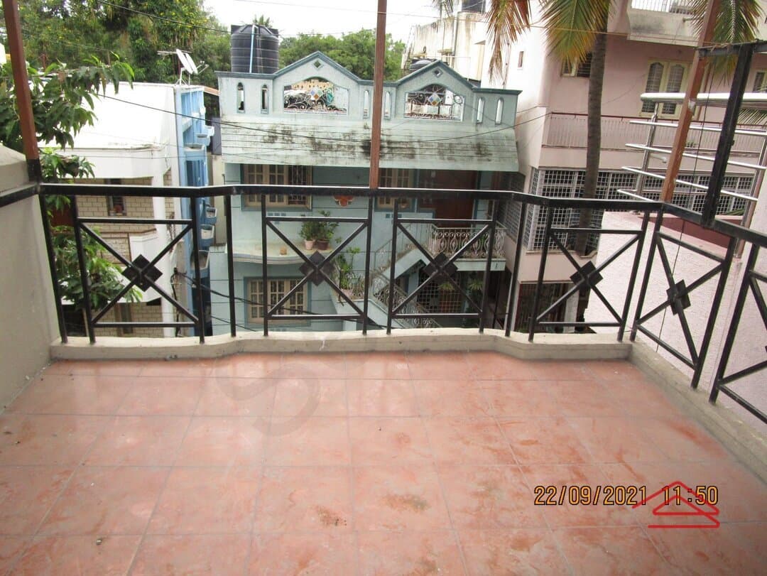 balconies-gvJi.jpg
