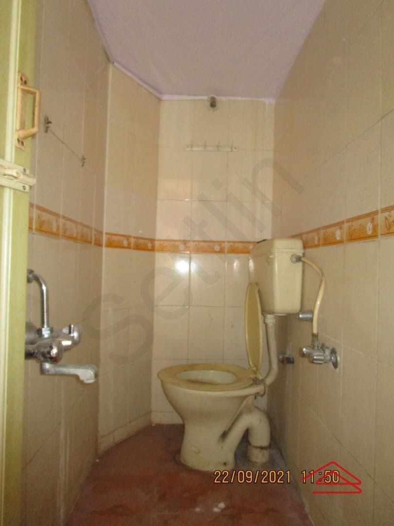 bathrooms-PoPs.jpg