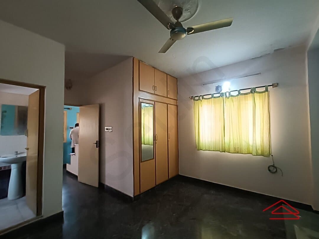 bedrooms-F9Wj.jpg