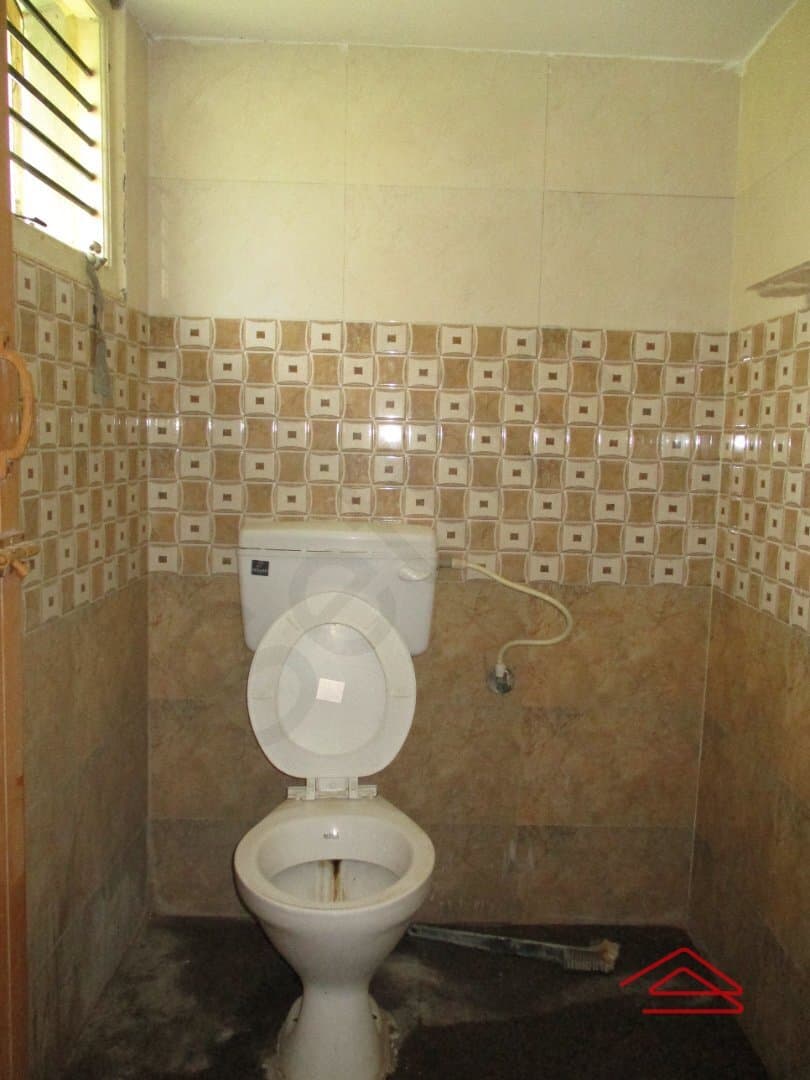bathrooms-LGsC.jpg