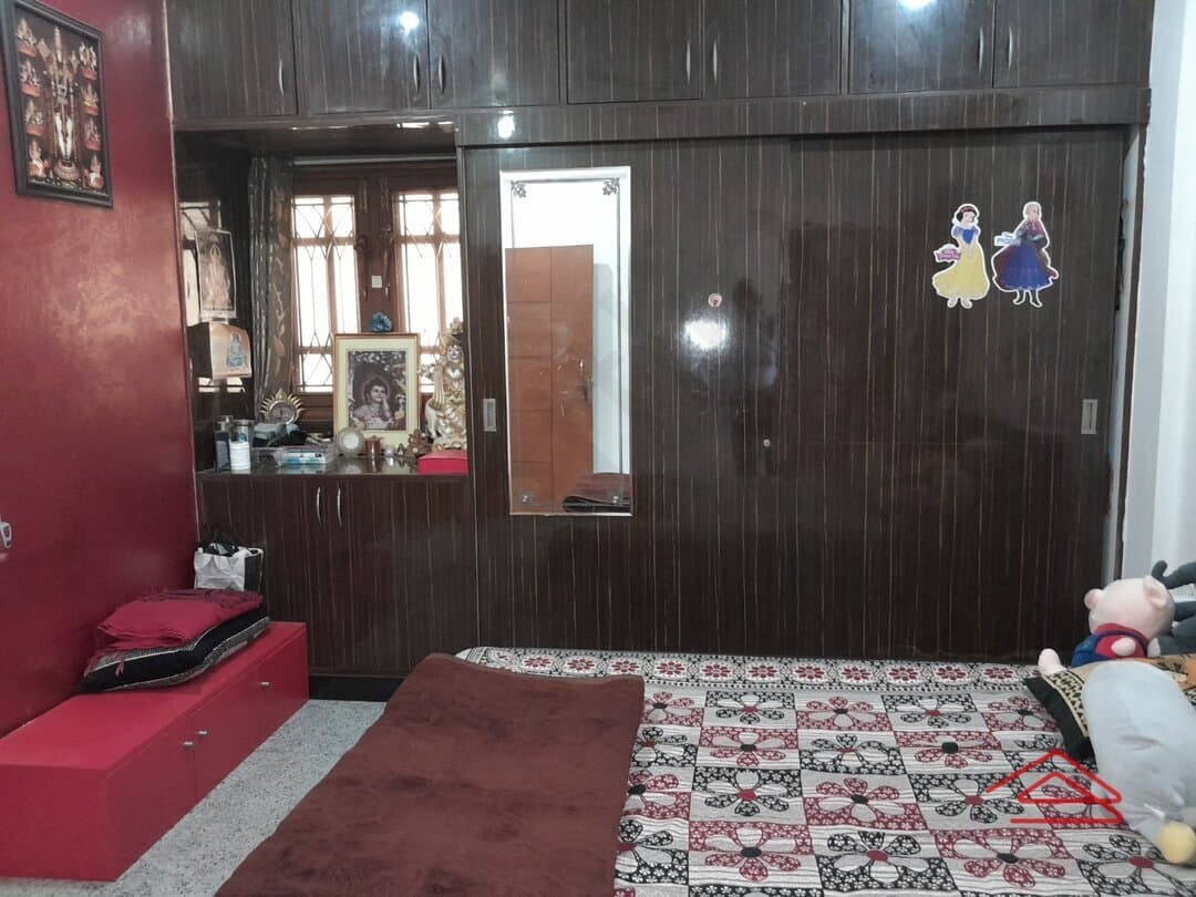 bedrooms-AeQt.jpg