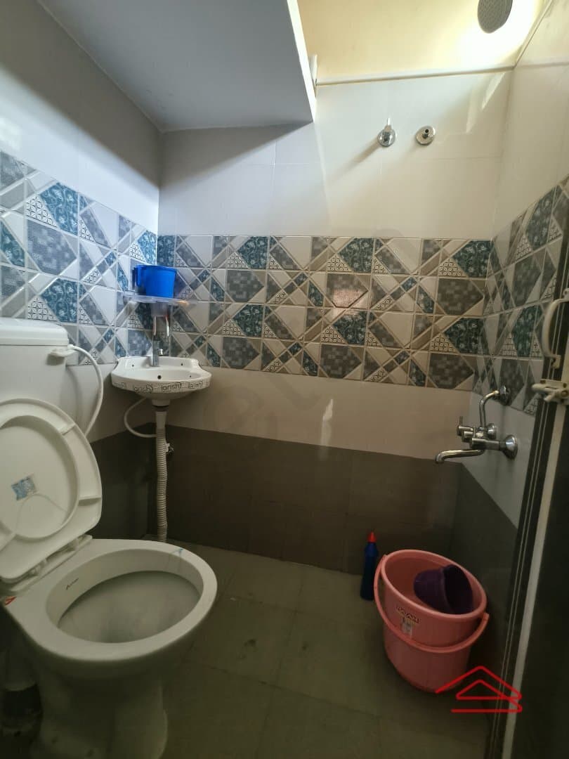 bathrooms-HB9c.jpg