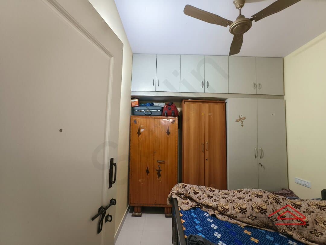 bedrooms-TnmR.jpg