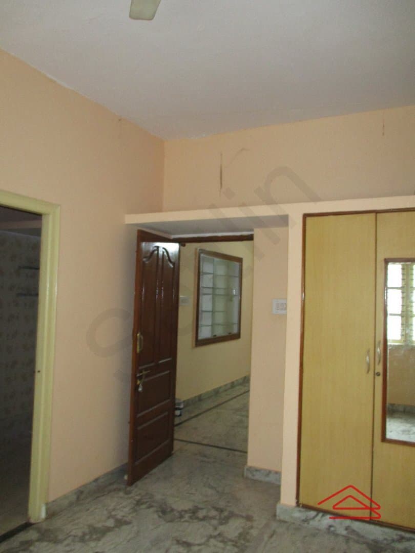 bedrooms-yKCS.jpg