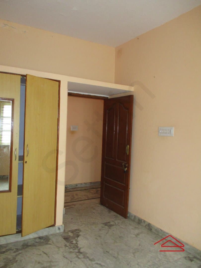 bedrooms-KXrs.jpg