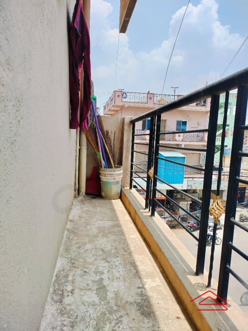 balconies-aiAQ.jpg