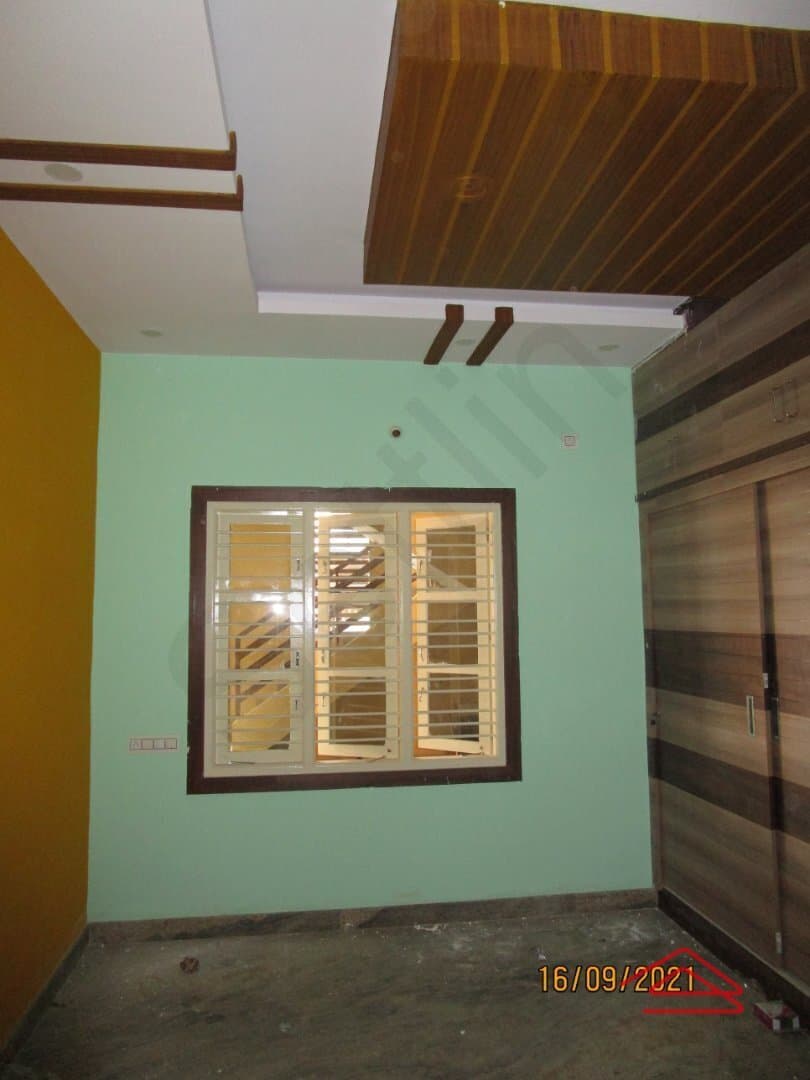 bedrooms-EboZ.jpg