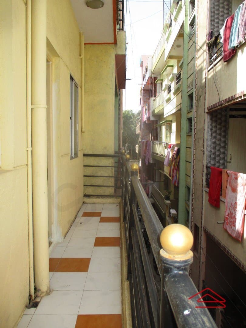balconies-uiHF.jpg
