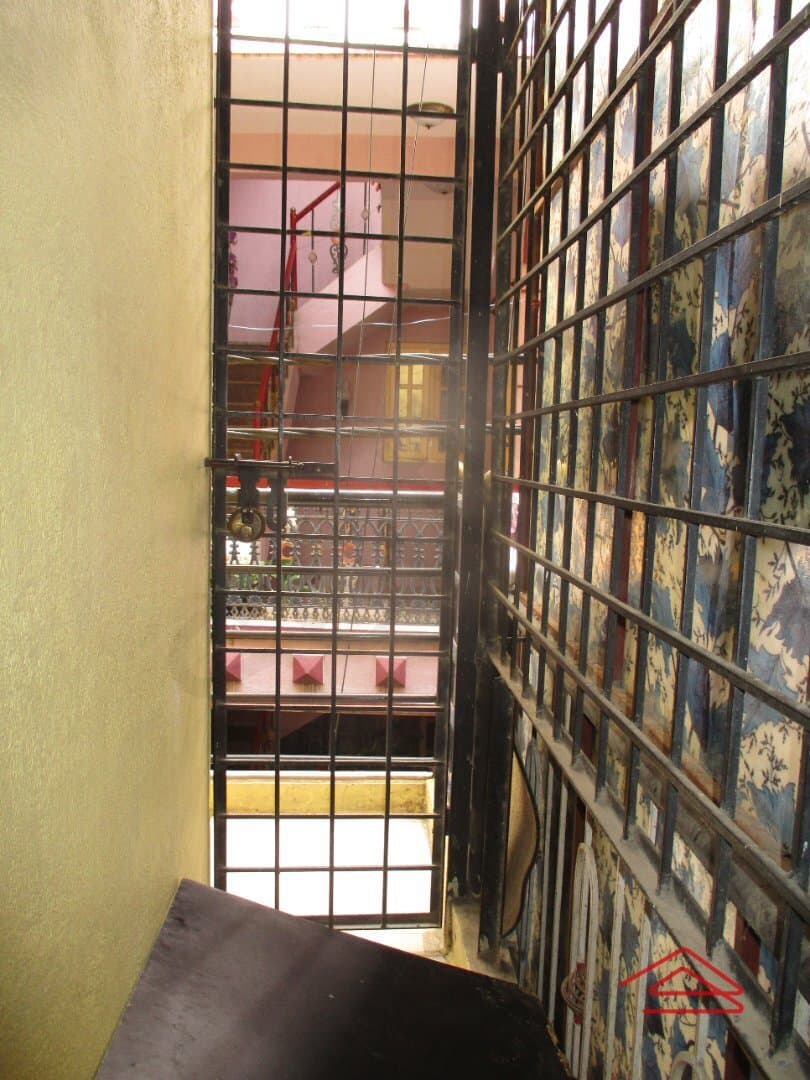 balconies-MAuJ.jpg