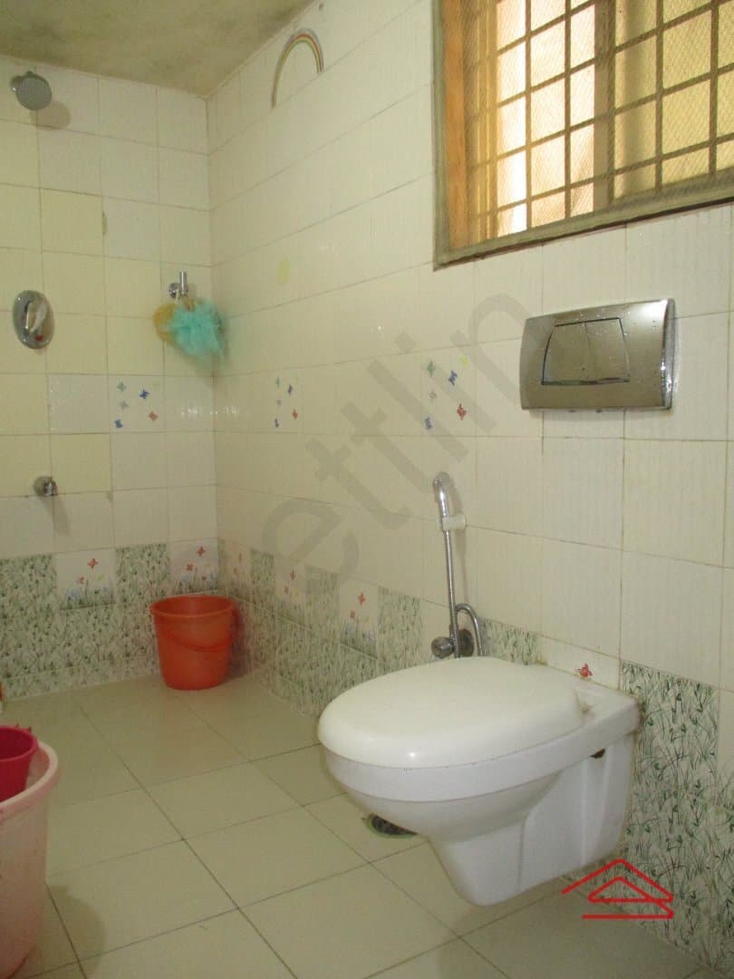 bathrooms-PyLF.jpg
