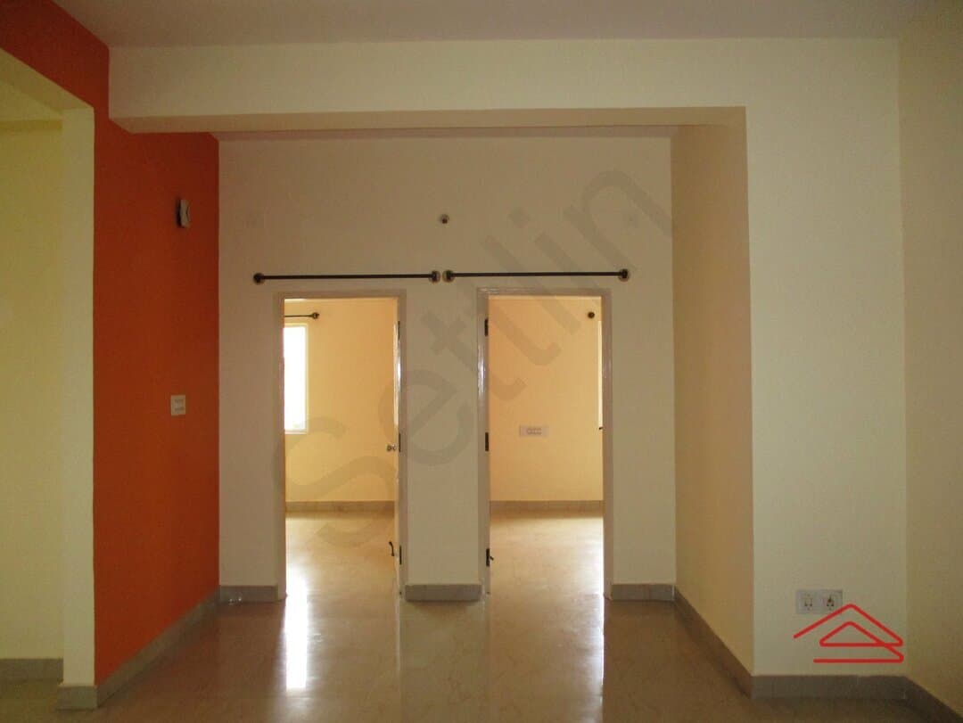 halls-Tgxo.jpg