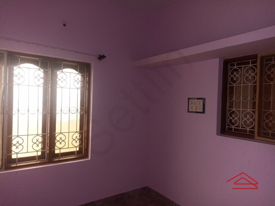 bedrooms-3h5j.jpg