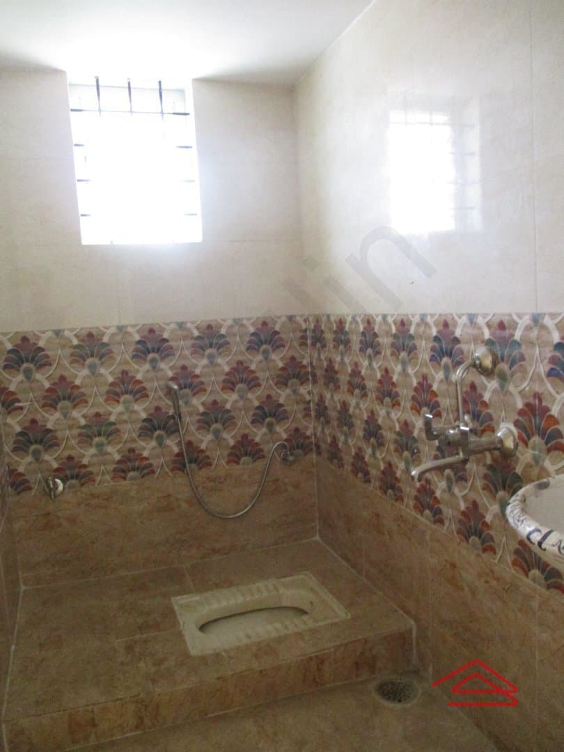 bathrooms-W4wF.jpg