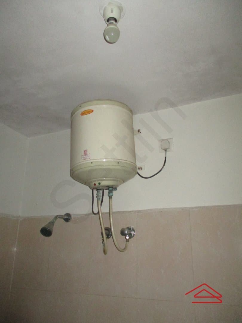 bathrooms-j63A.jpg