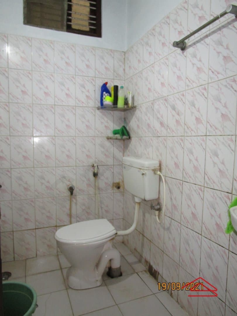 bathrooms-feQ4.jpg