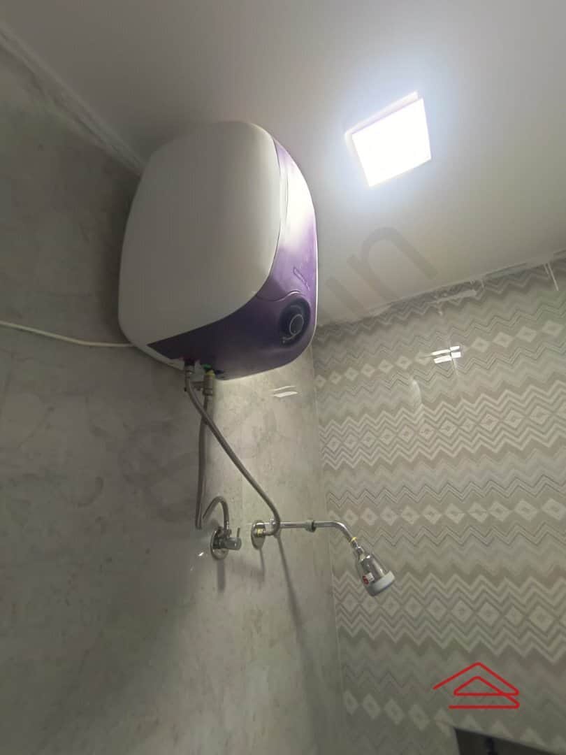 Sub Unit : bathrooms 1