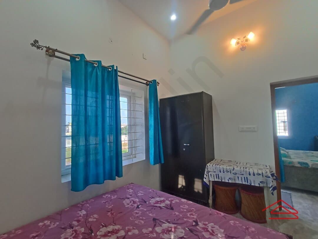 bedrooms 2
