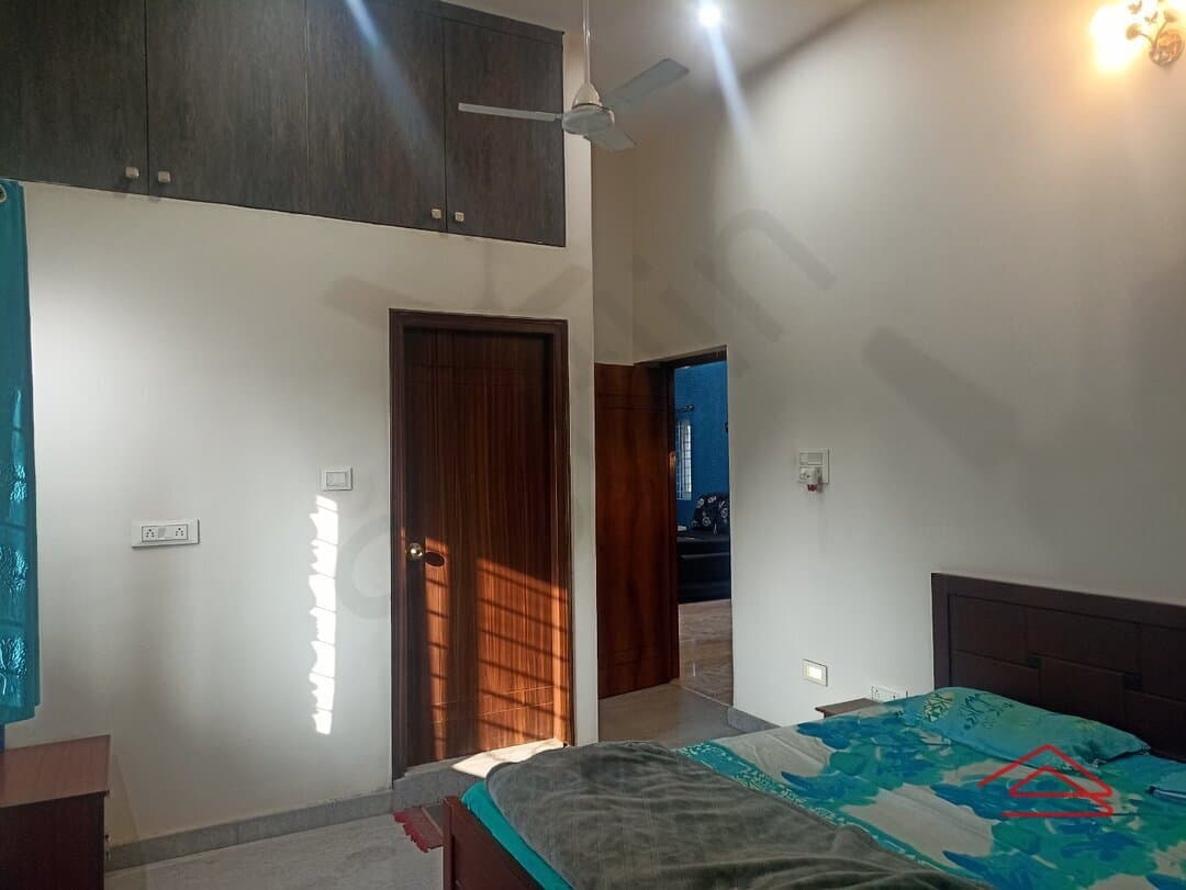 bedrooms 1