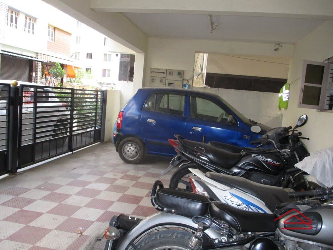 parkings-Lnct.jpg