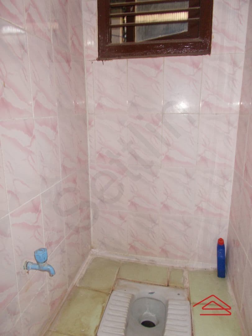 bathrooms-1553509142333.jpg