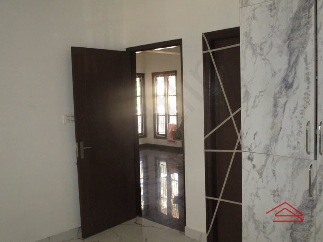 bedrooms-AsS9.jpg