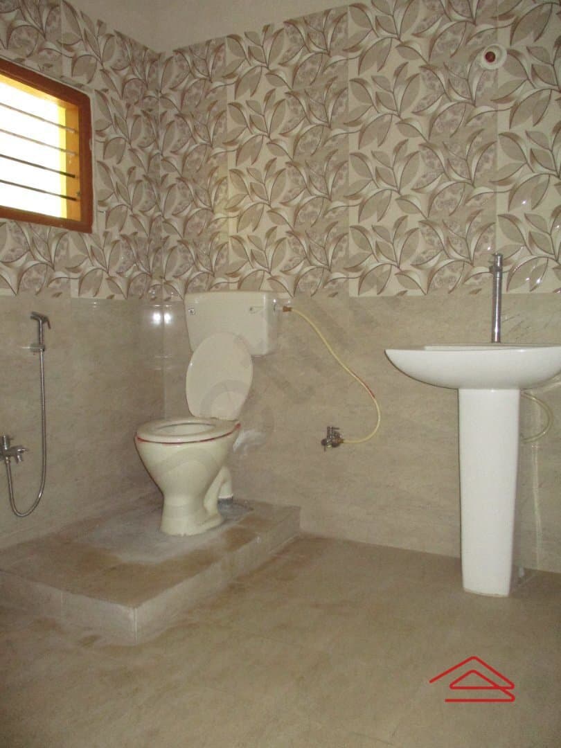 bathrooms-3qcP.jpg