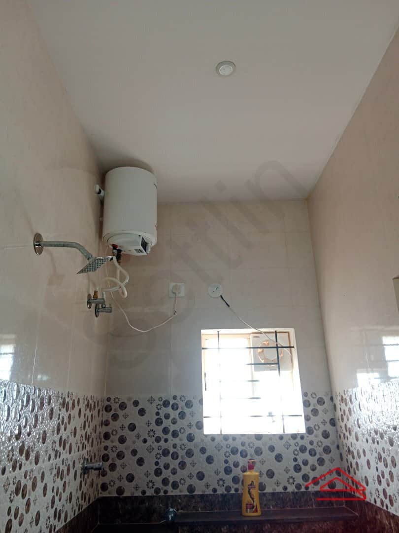 Sub Unit : bathrooms 1