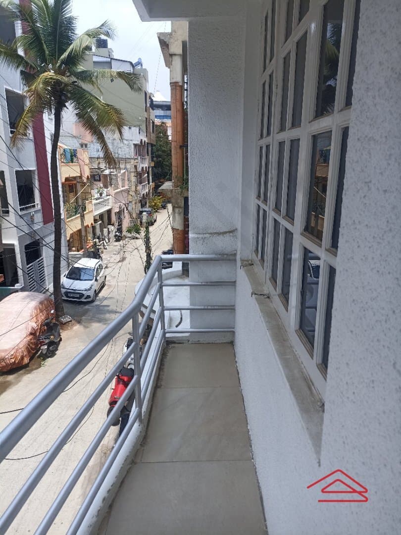 balconies-Gprw.jpg