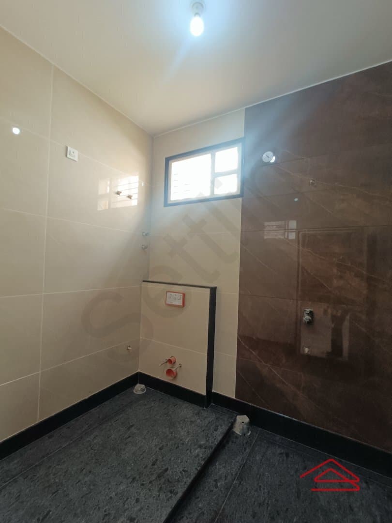 bathrooms-n9iE.jpg