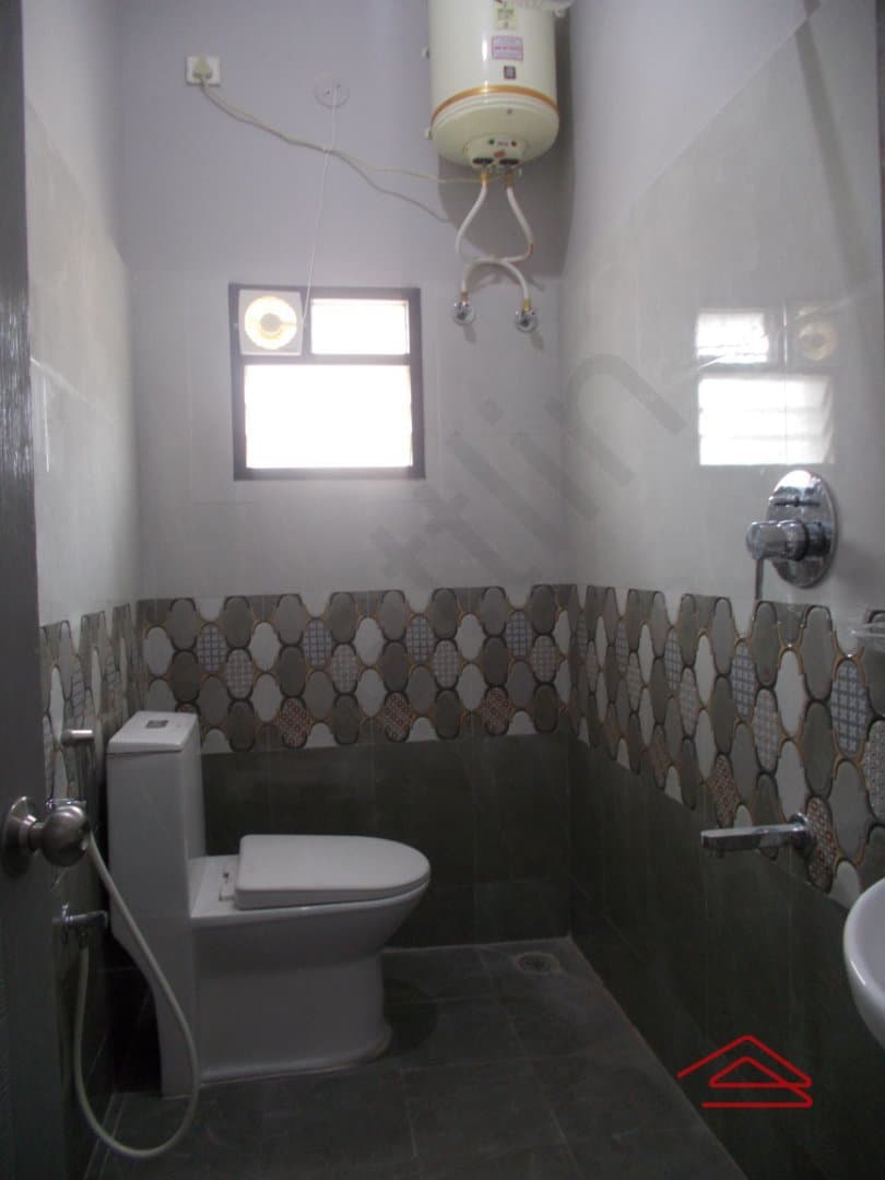 bathrooms-1592836980904.jpg