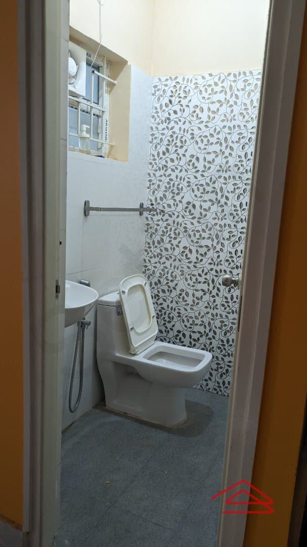 Bathroom 2