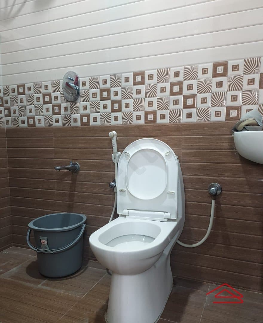 bathrooms-gefJ.jpg