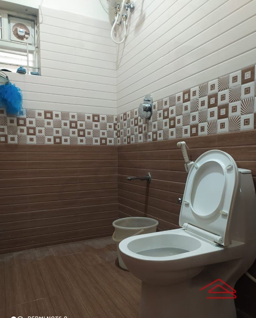 bathrooms-mEcD.jpg