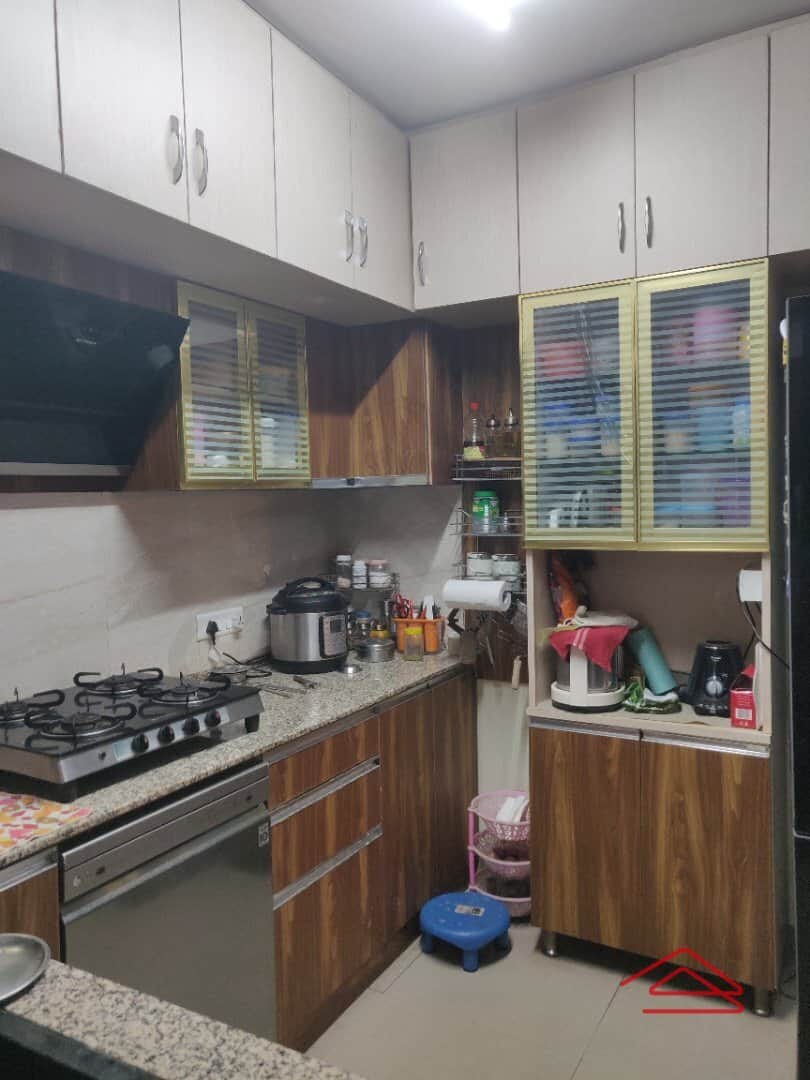 Kitchen 1