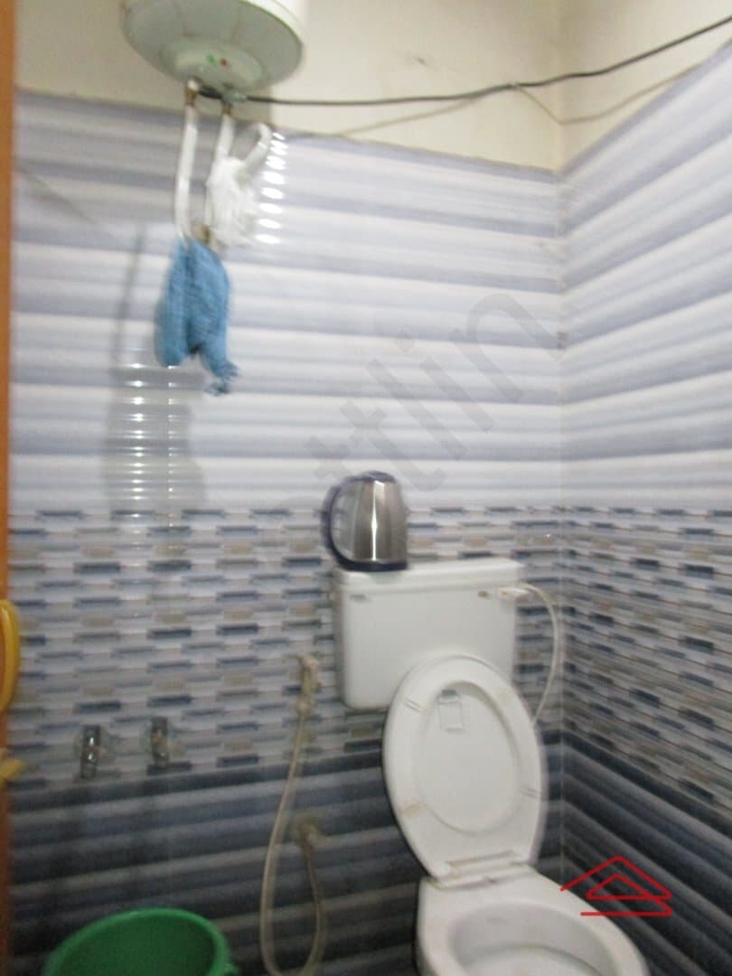 bathrooms-oT8D.jpg