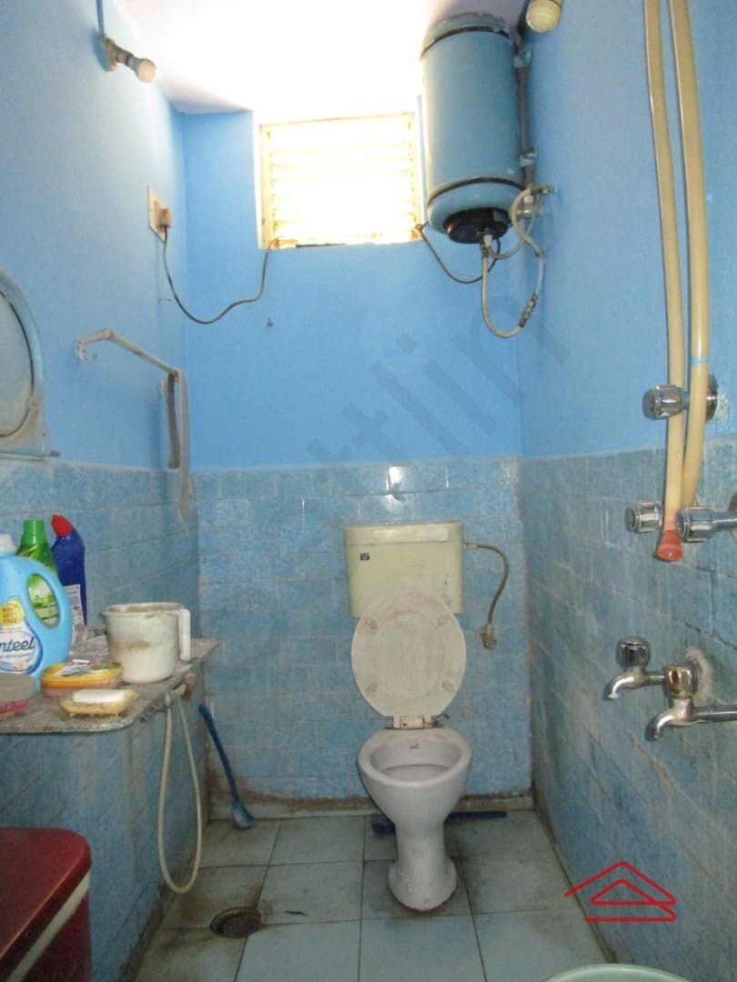 bathrooms-8Et2.jpg