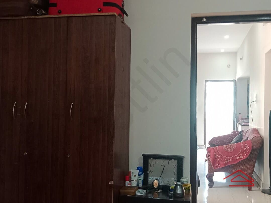 bedrooms-8Mqe.jpg