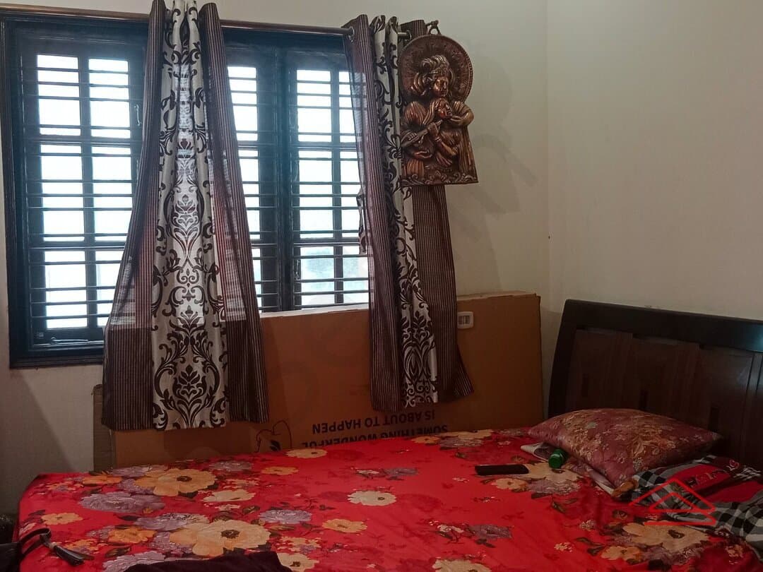 bedrooms-8NRv.jpg